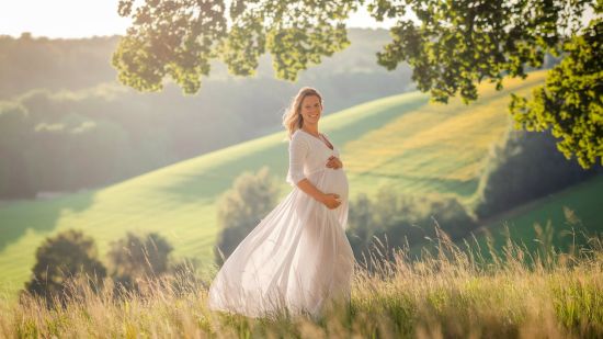 Discover Top Outdoor Maternity Photoshoot Locations UK